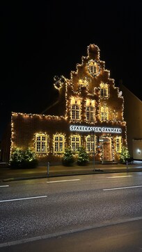 Hele byen var smuk pyntet op.