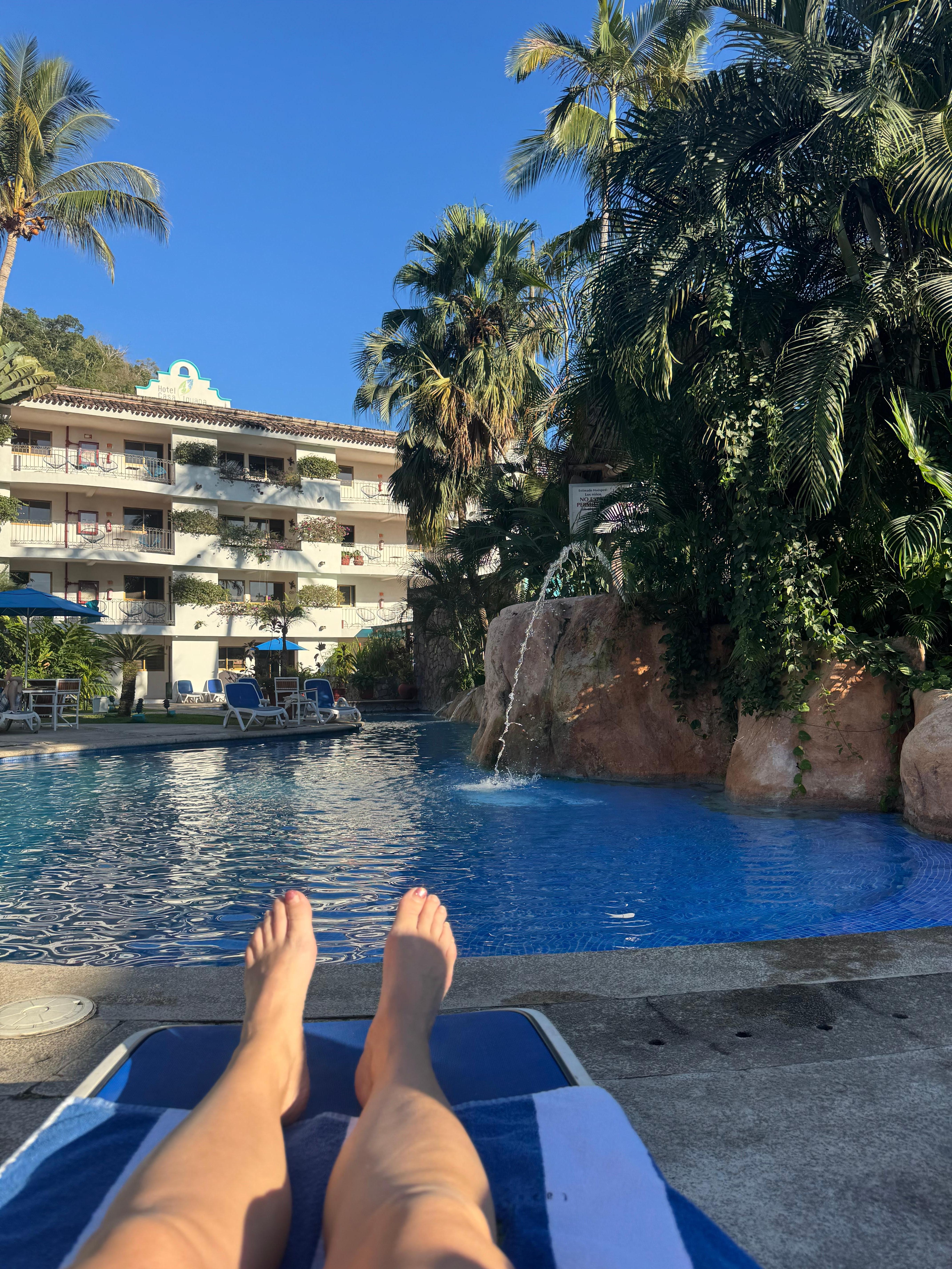 Picture of the pool area at the Iguana