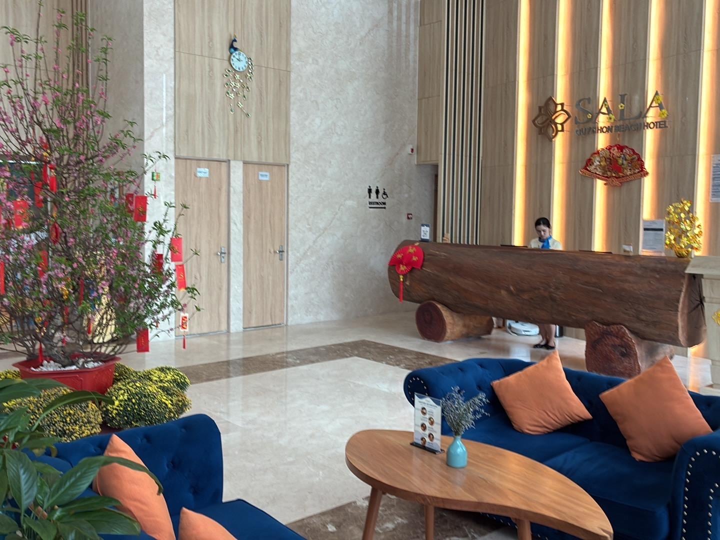 Beautiful relaxing lobby.