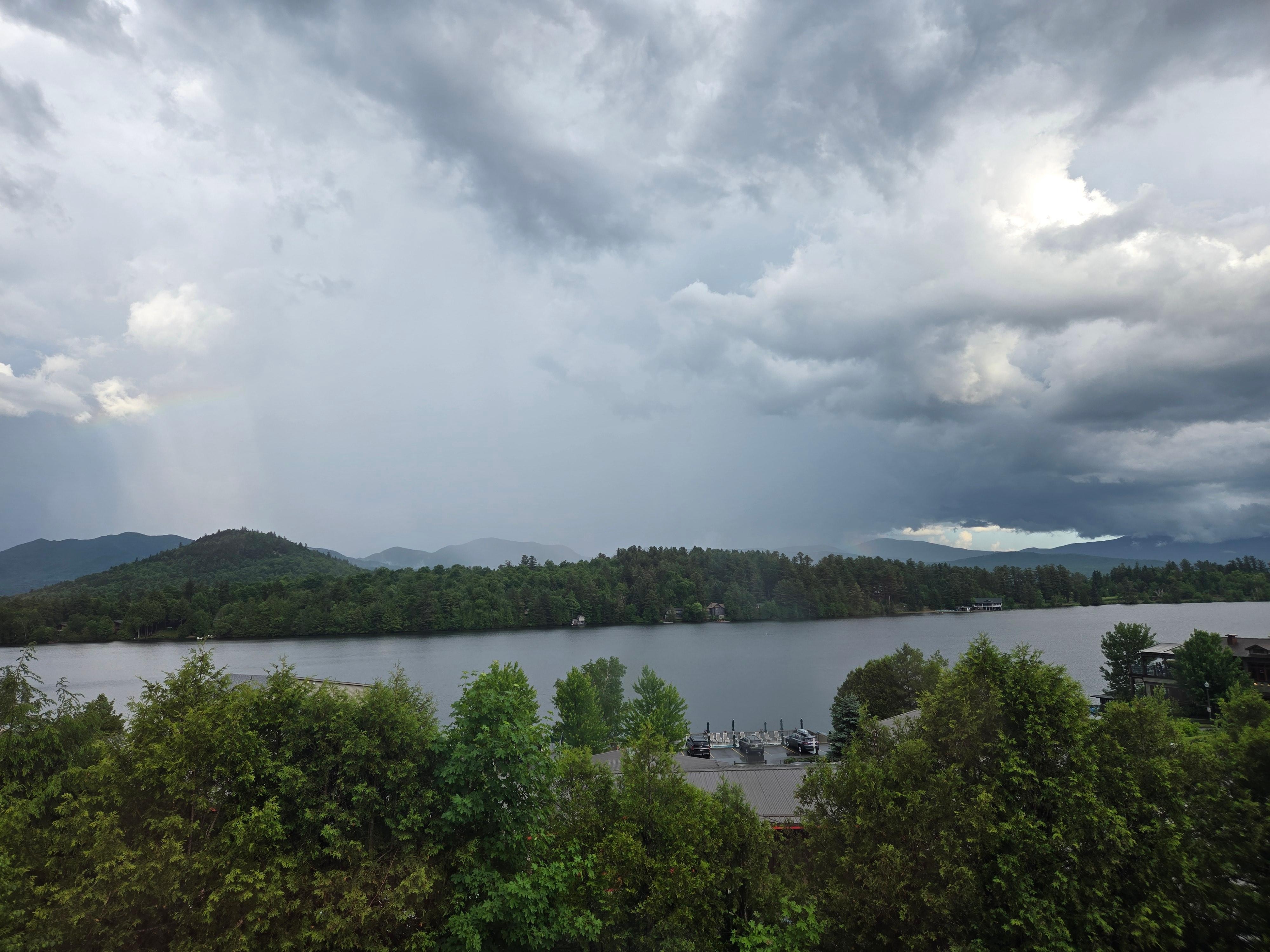 Lake Viees