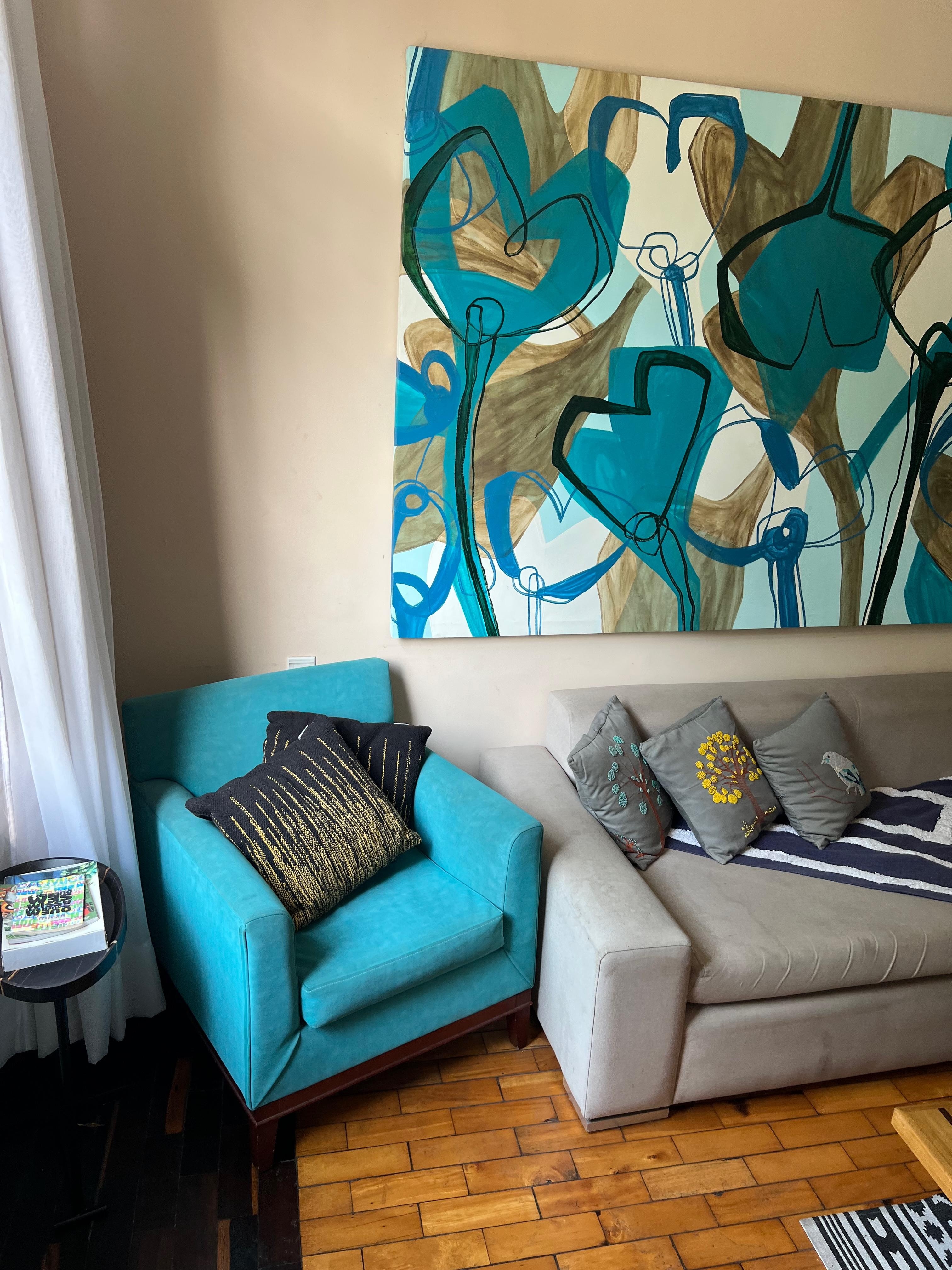 Living room near checkin desk