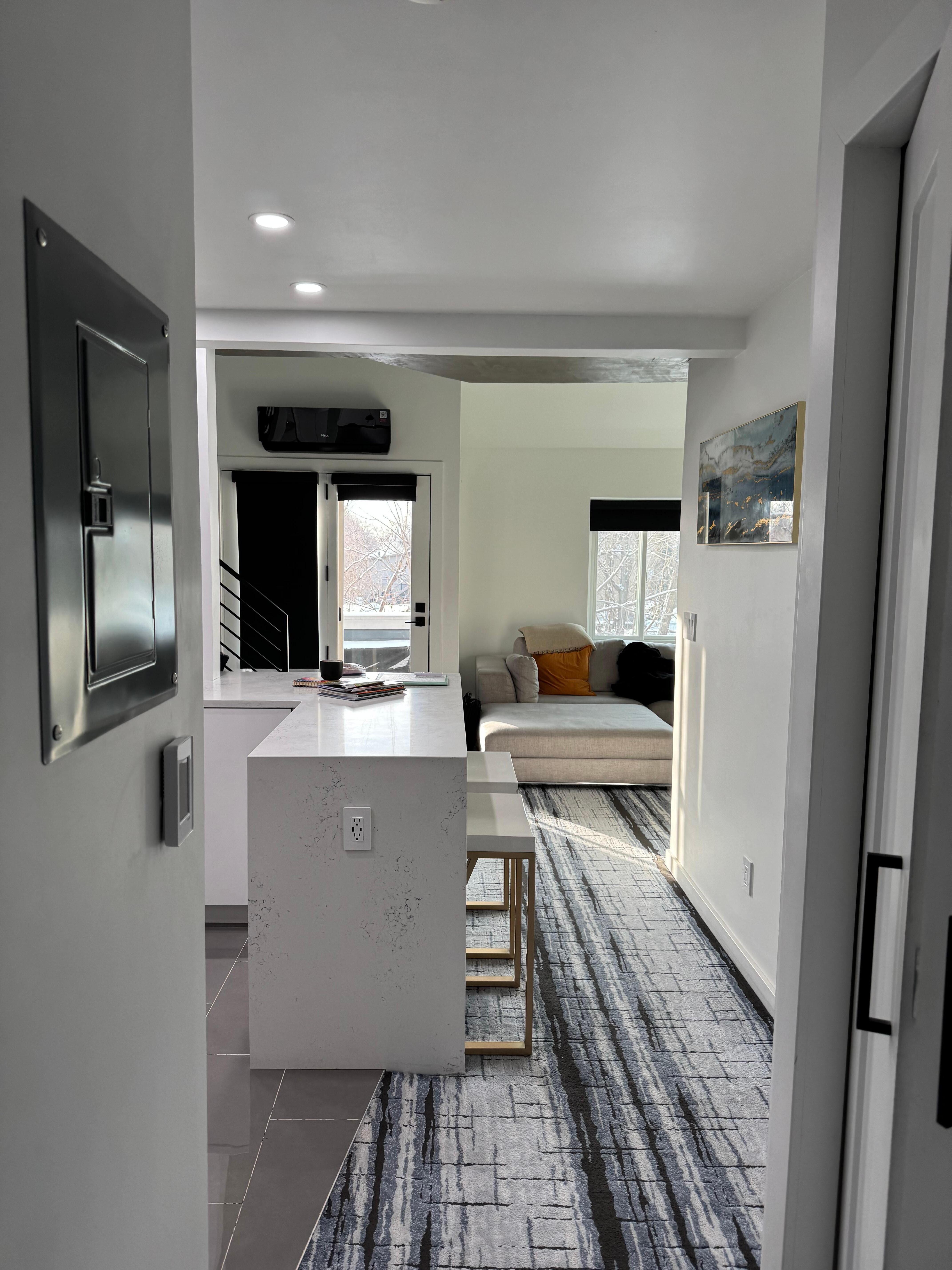 Hallway to the kitchen