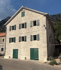 Villa presented exactly as see in photos