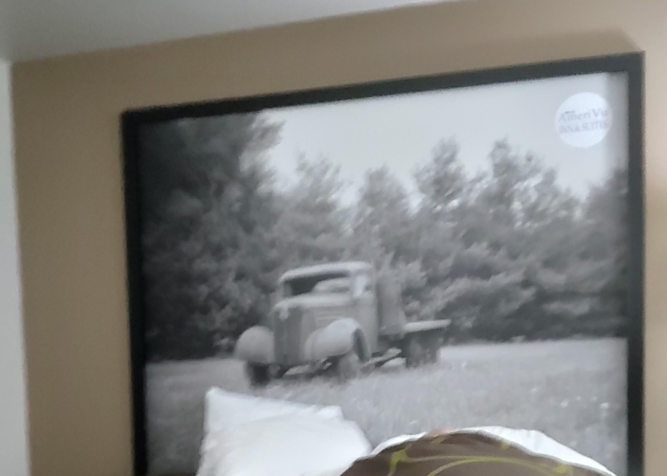 Here for Iola Car Show sWap Meet and this is the photo in our room! Perfect!