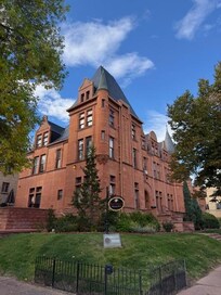 Patterson Inn Boutique Hotel
