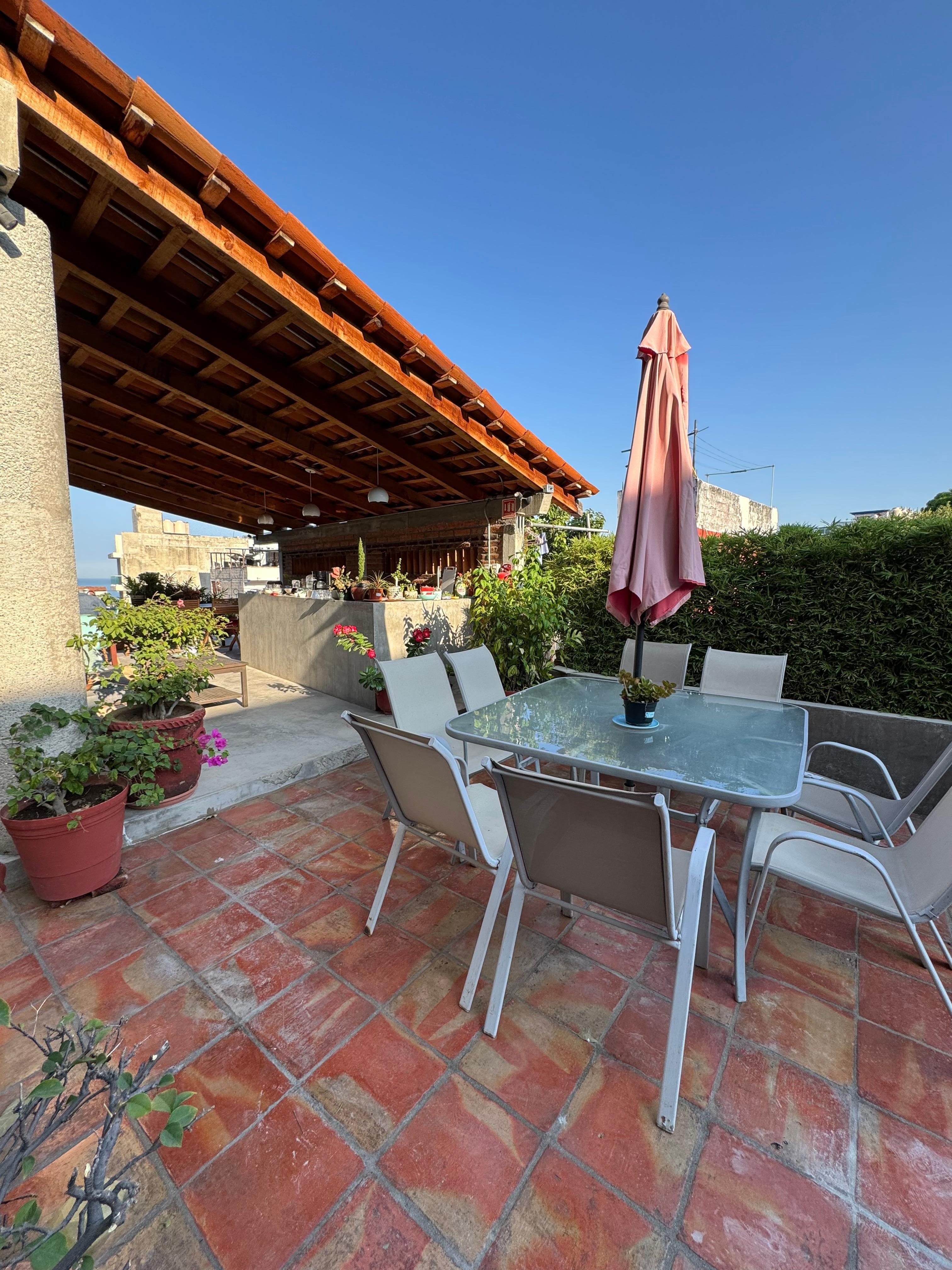 Terrace / breakfast area