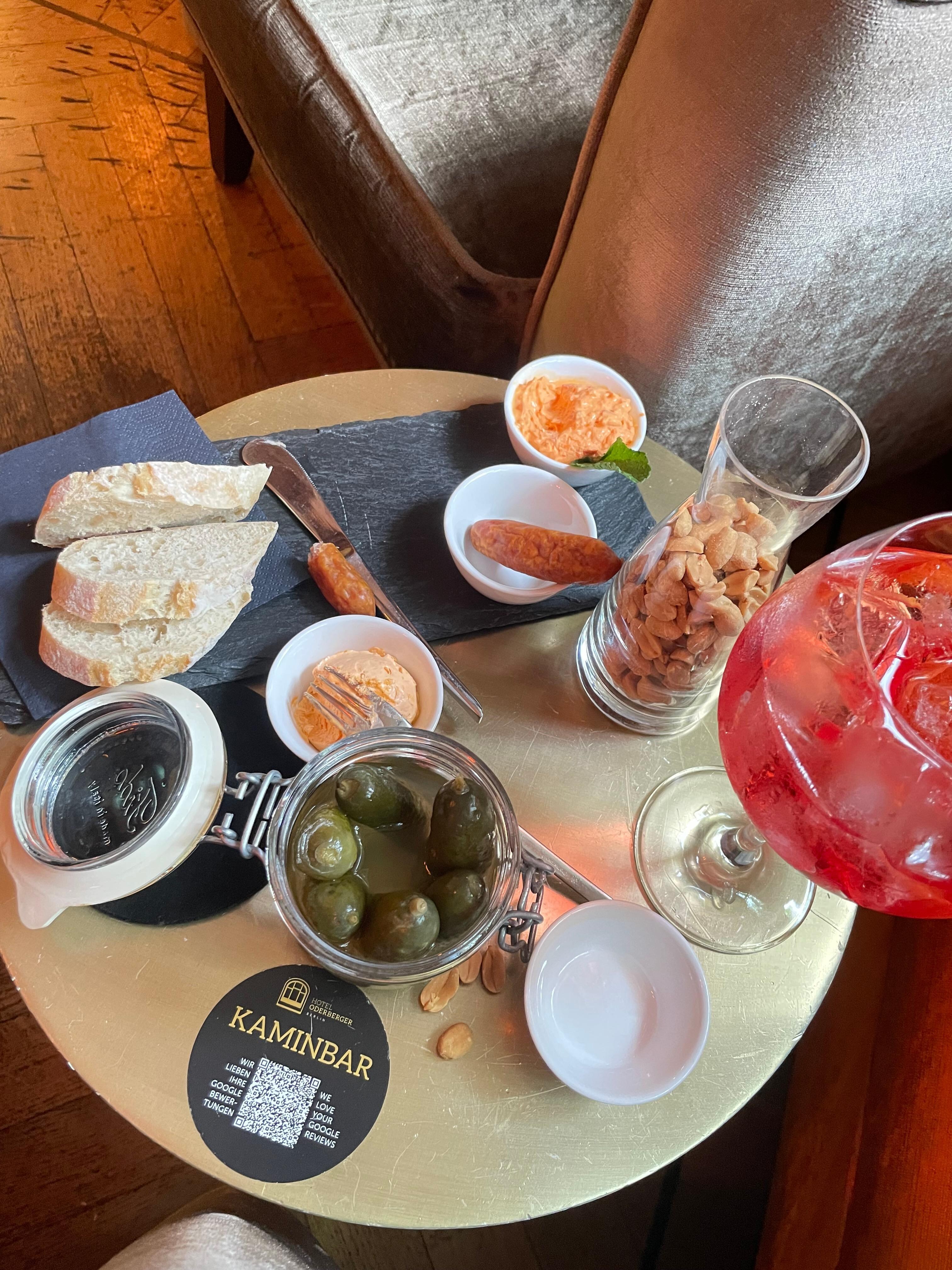 my snack at the bar...perfect!
