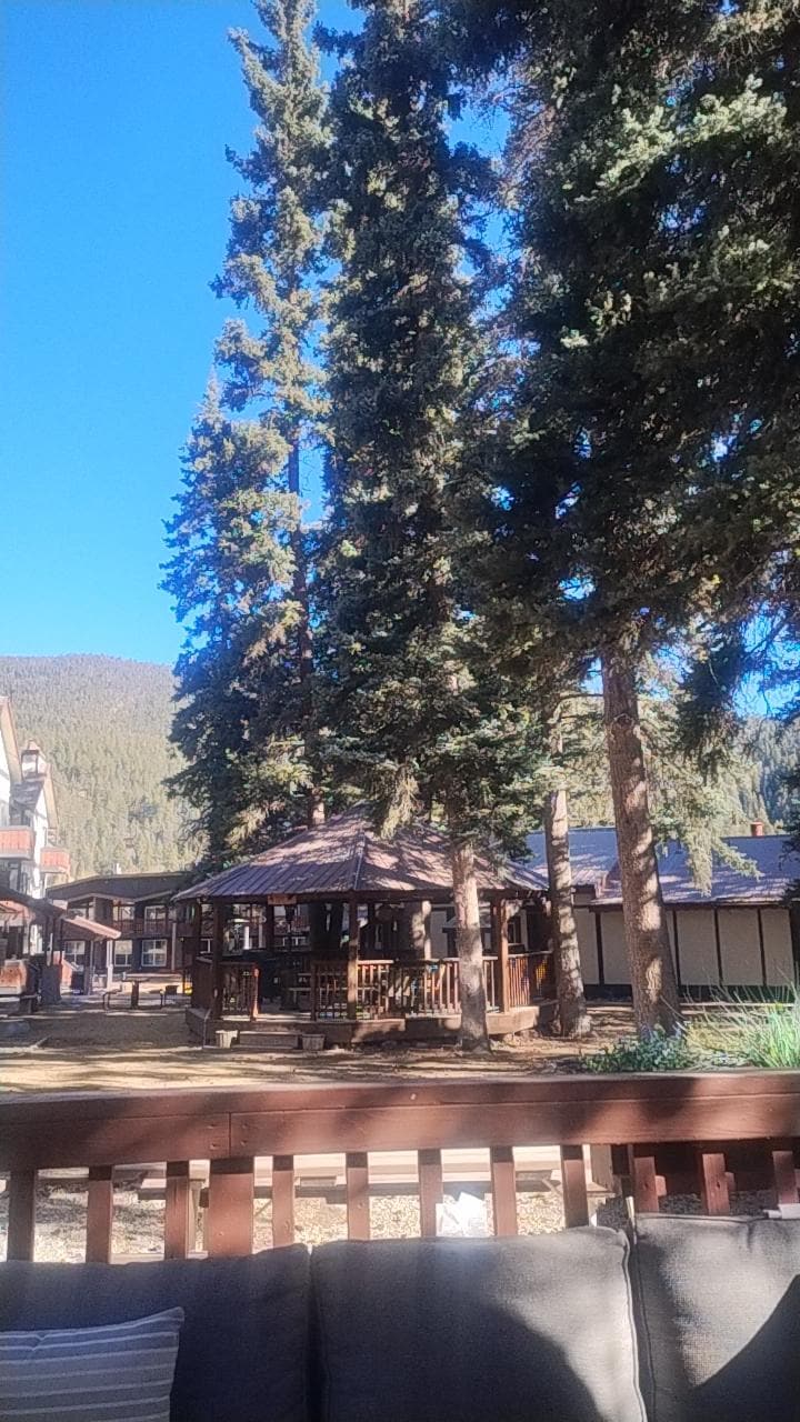 A shot of the property that I took.