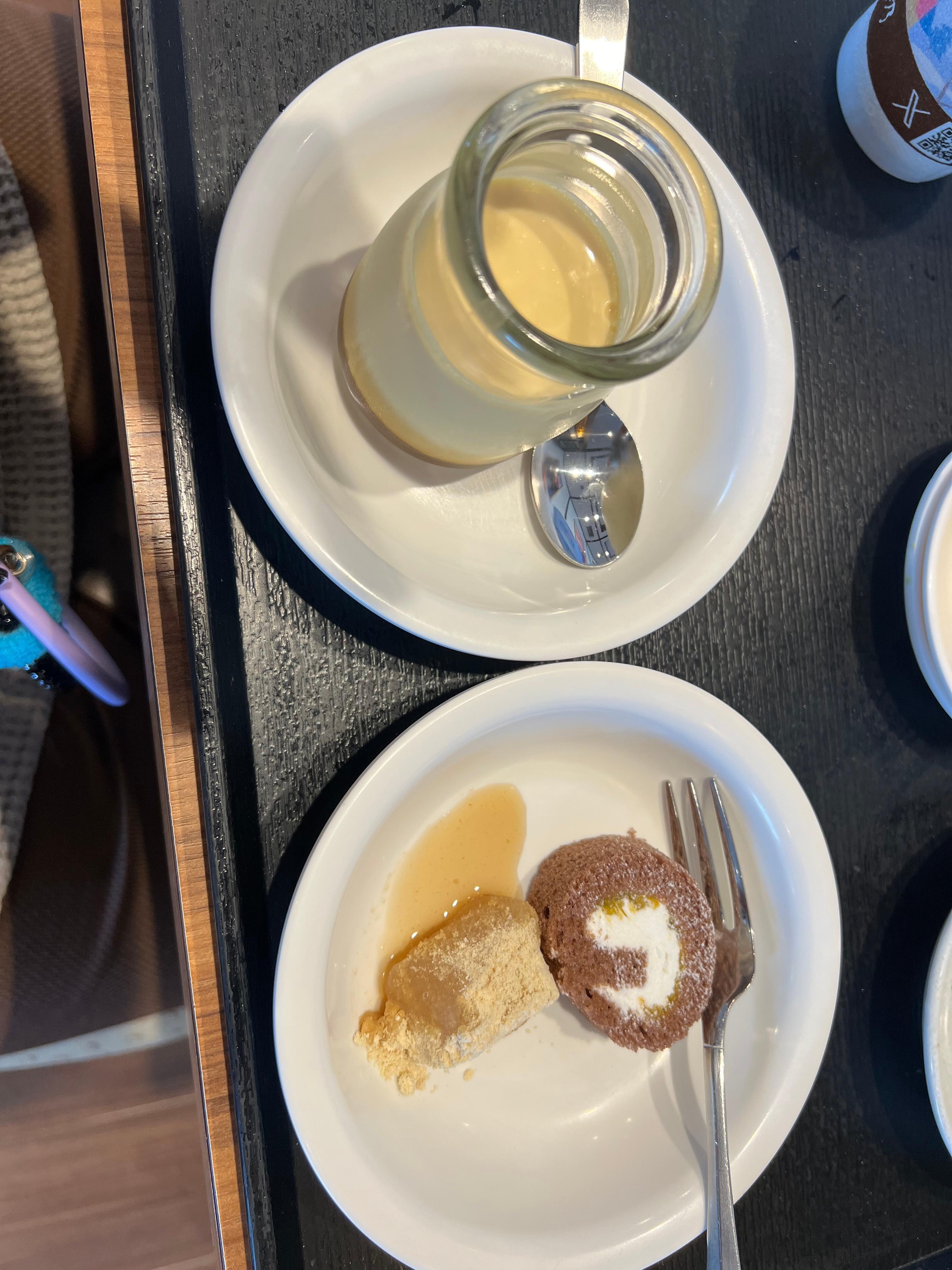 プリン甘くて柔らかい
ぷちチョコロールケーキオレンジピール🍊アクセント美味しい
きなこわらび餅