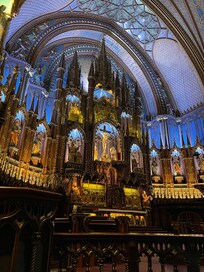 Alter at Notre Dame