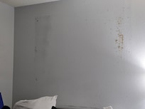 Walls were nadty