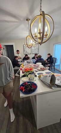 Plenty of kitchen and dining space!