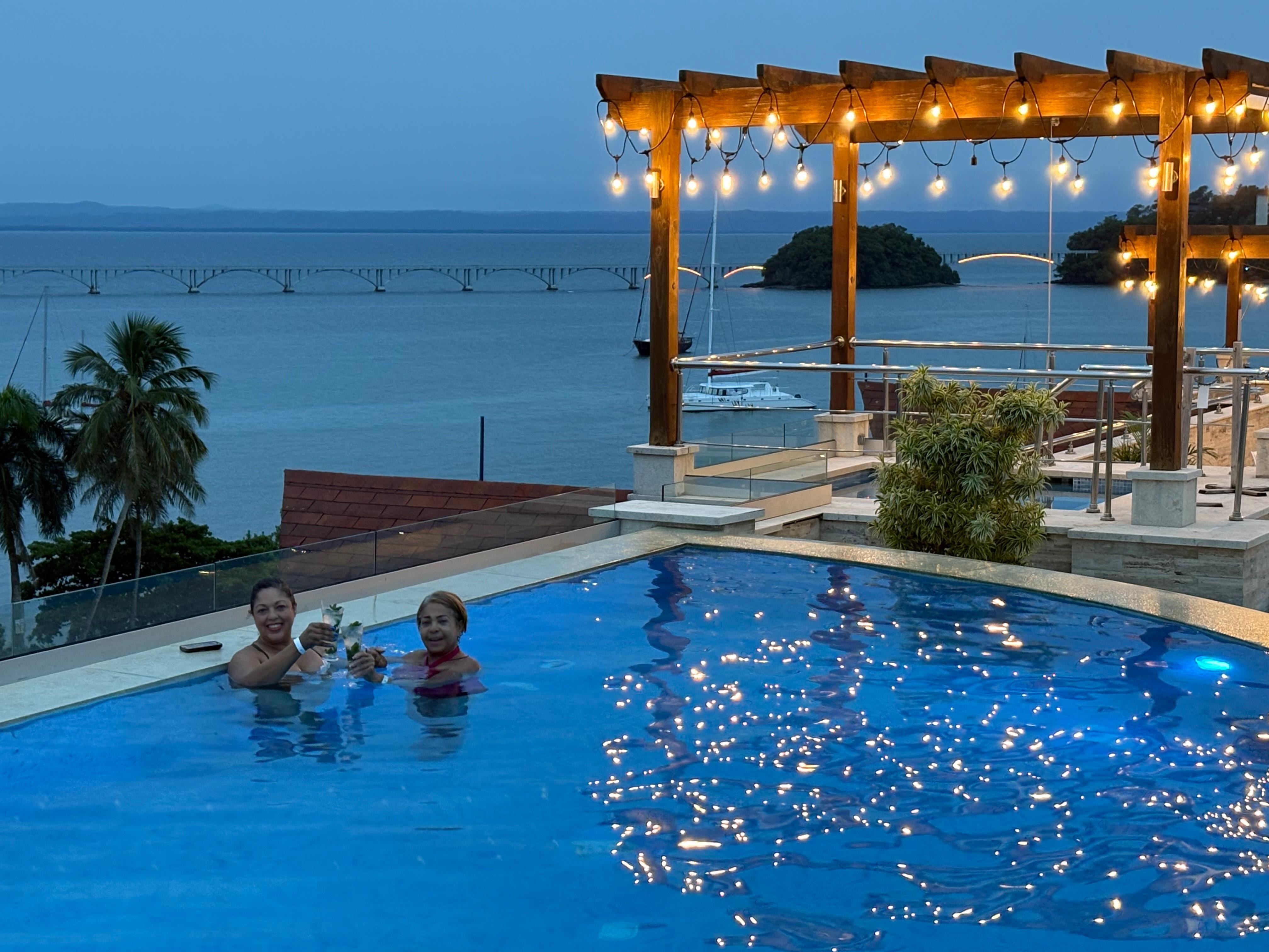 rooftop poo and bar.