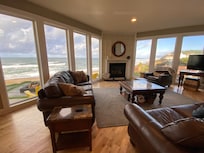 Living room (kitchen is behind the photographer)