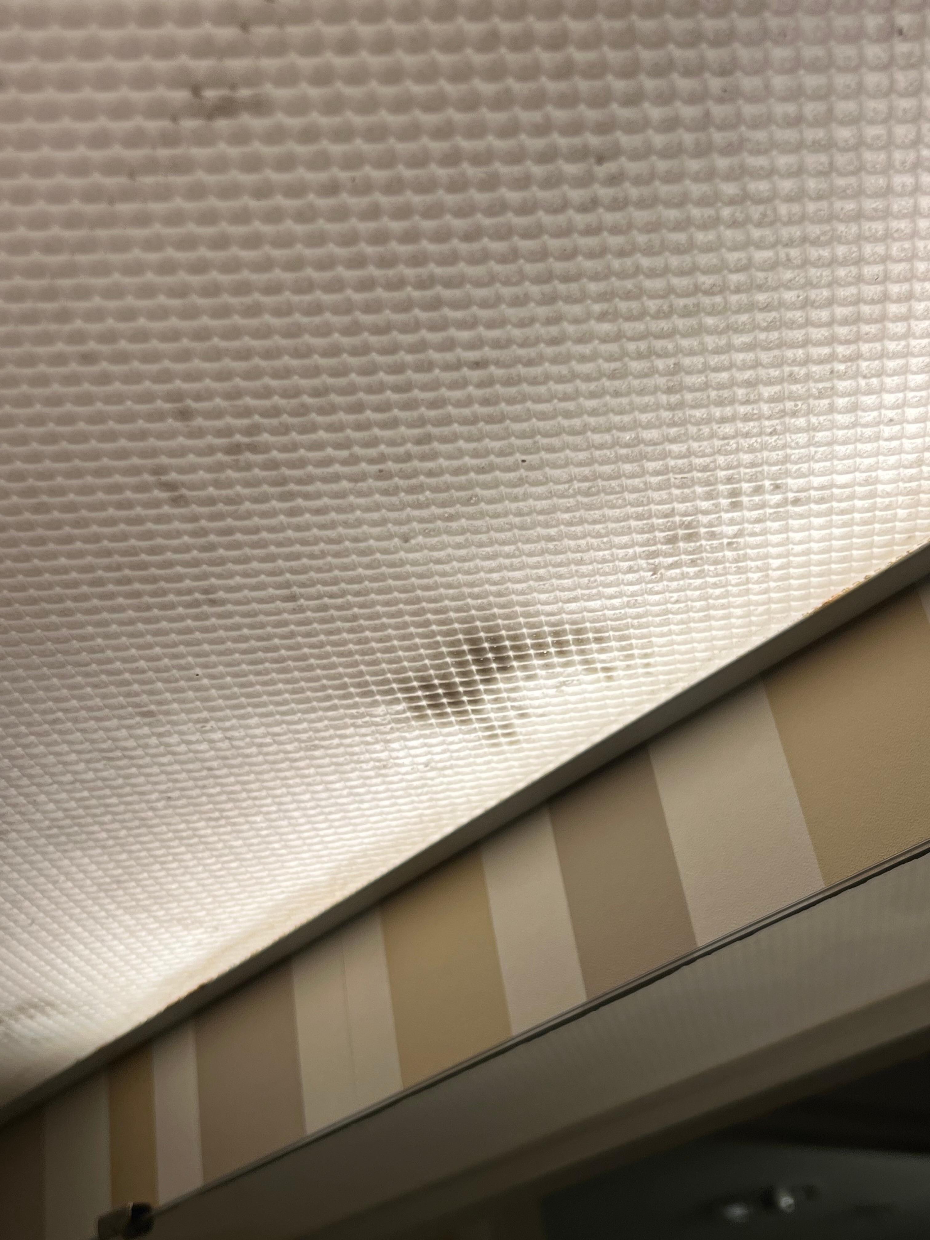 Bathroom light, dirty