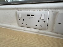 Only sockets available, but one dodgy connection and unusable