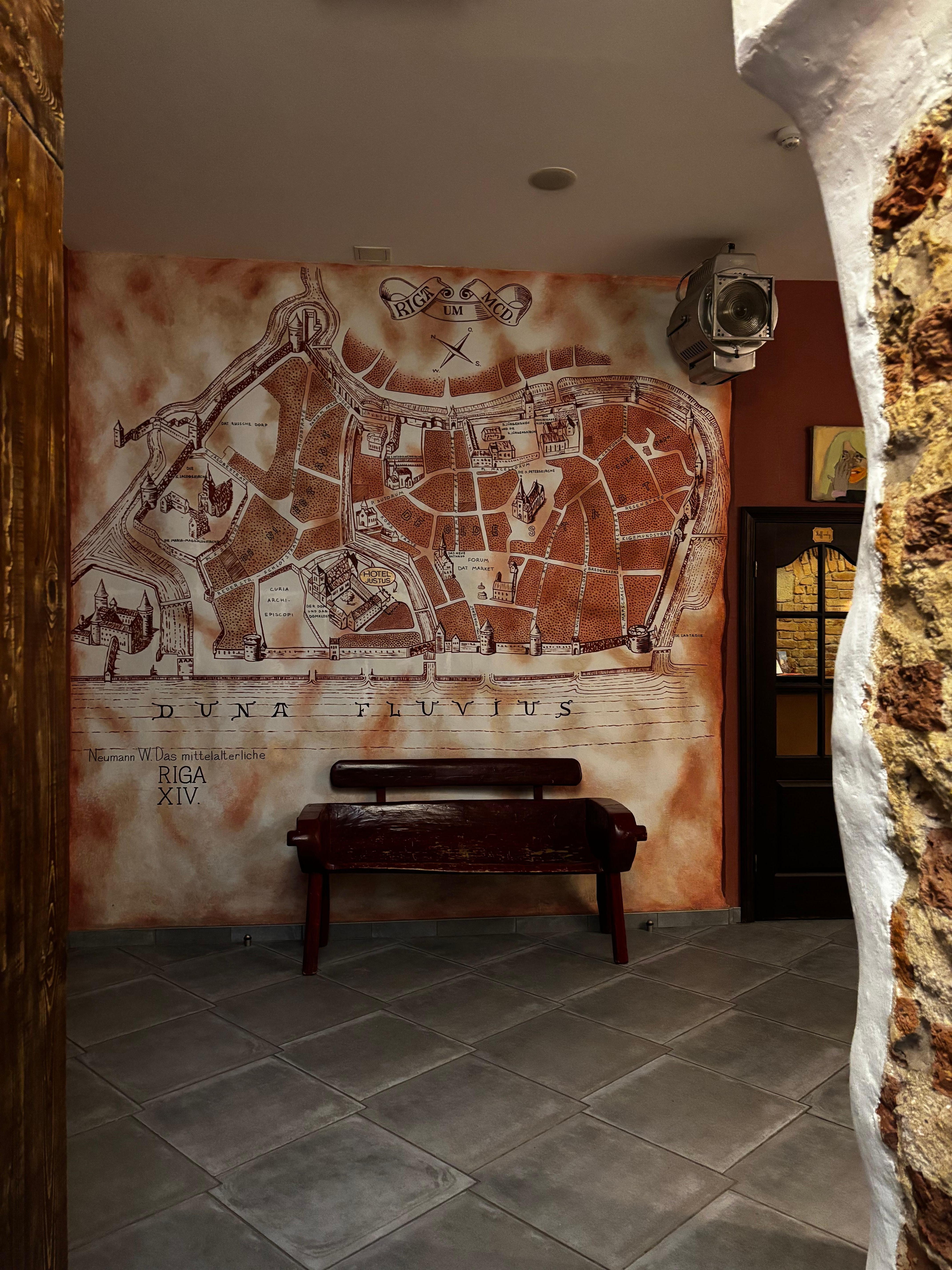 Håndmalet kort over den gamle bydel.