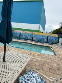 The spacious pool and backyard!