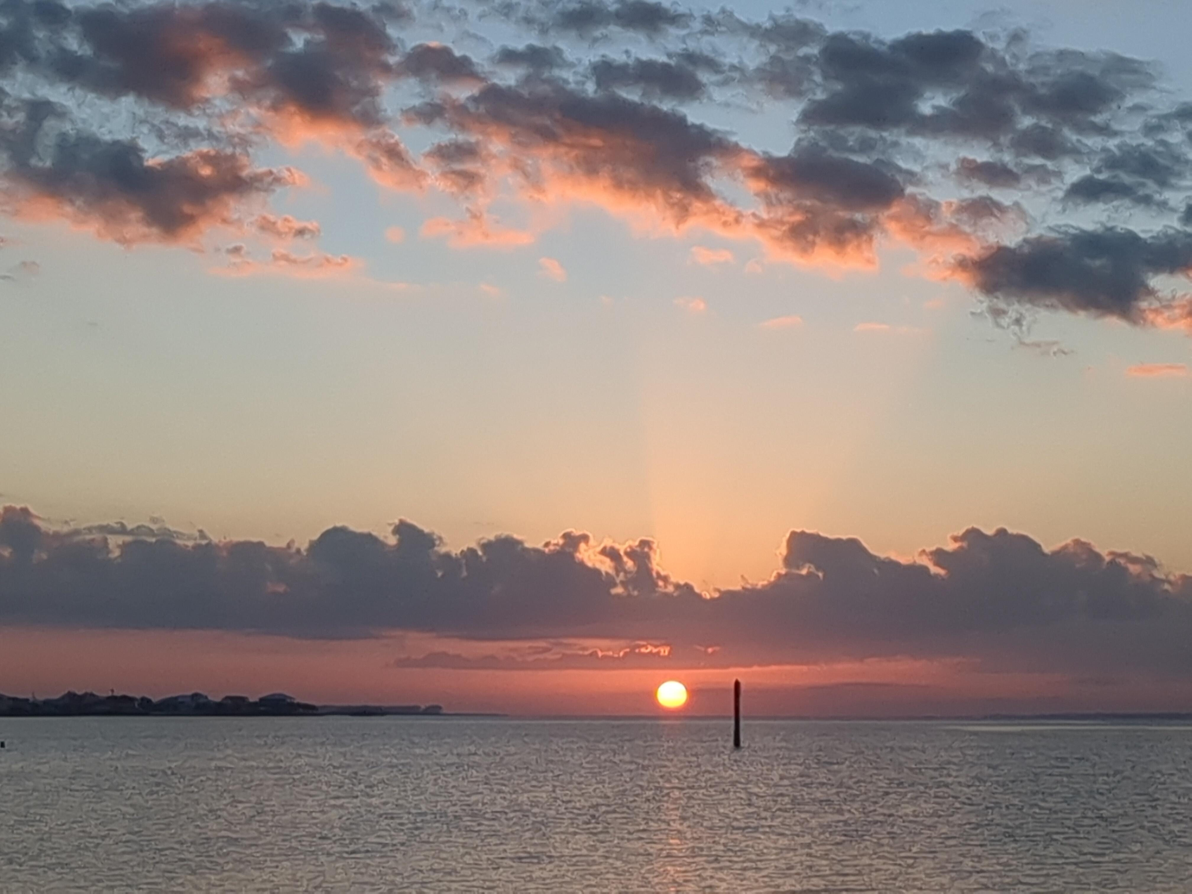 Sunset from the Navarre bridge area