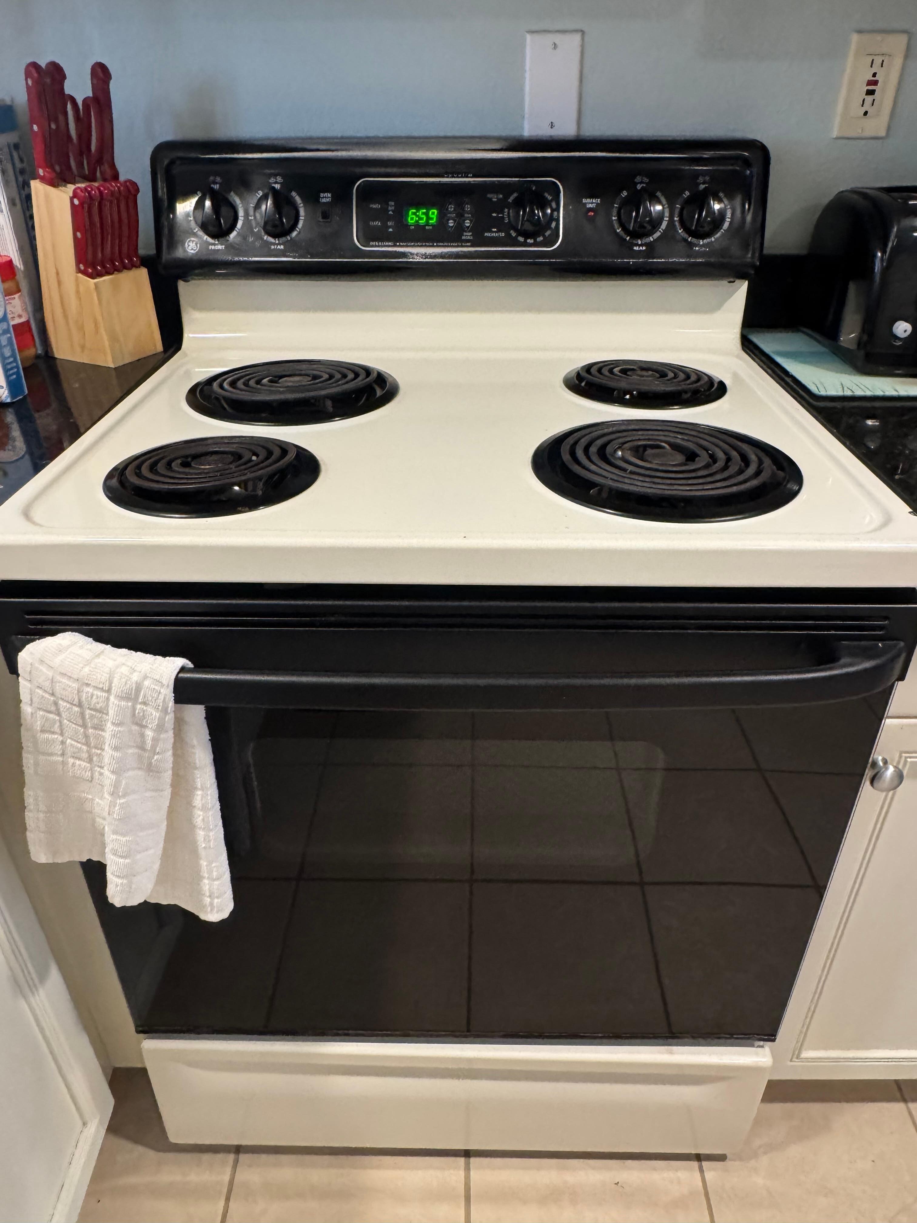 Outdated and rusted oven