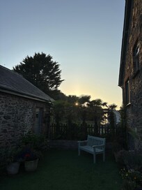 Sun going down at the Round House