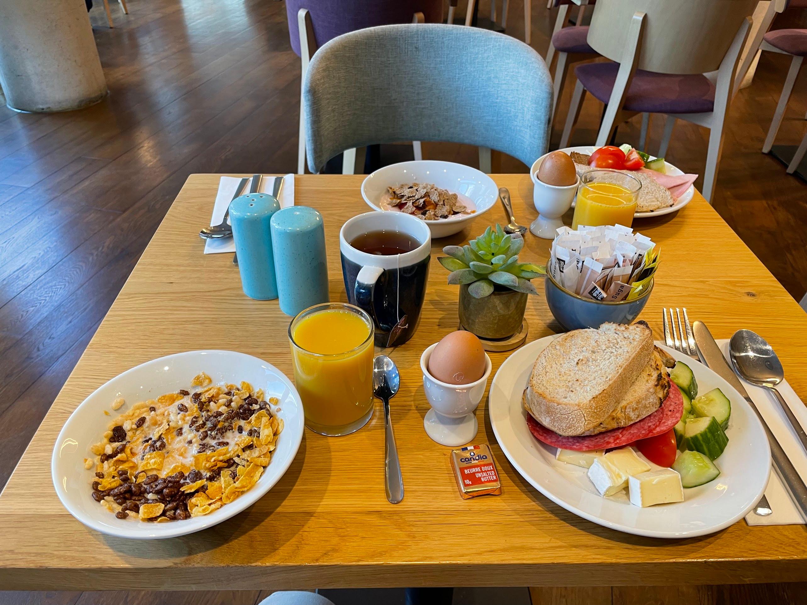 God och rejäl Hotellfrukost