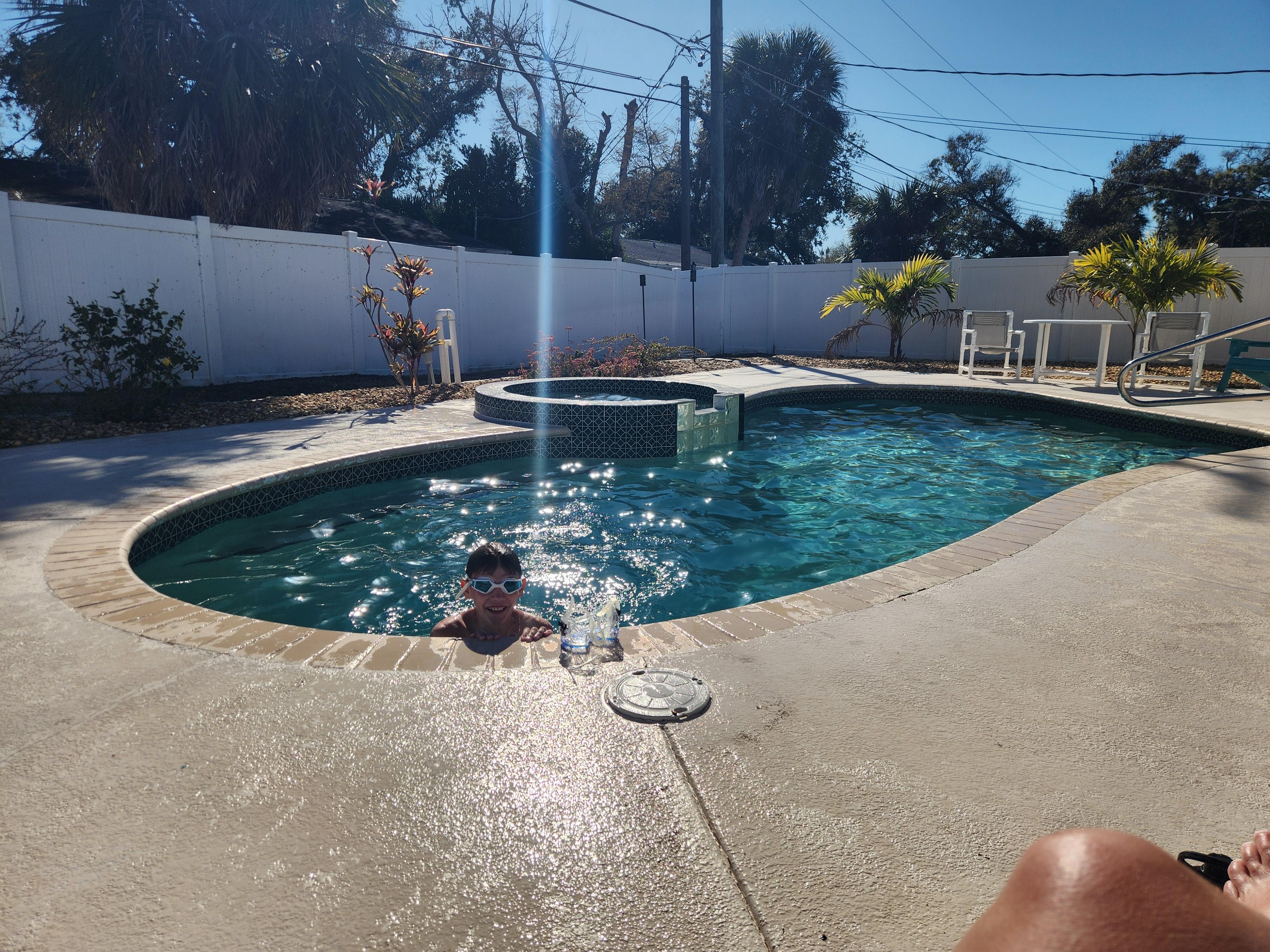 Great location safe area friendly neighborhood!