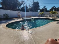 Great location safe area friendly neighborhood!