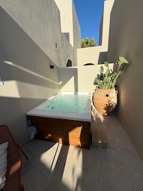 Comfort Room with a Jacuzzi