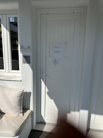 Front desk always closed