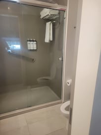 Shower was clean and spotless
