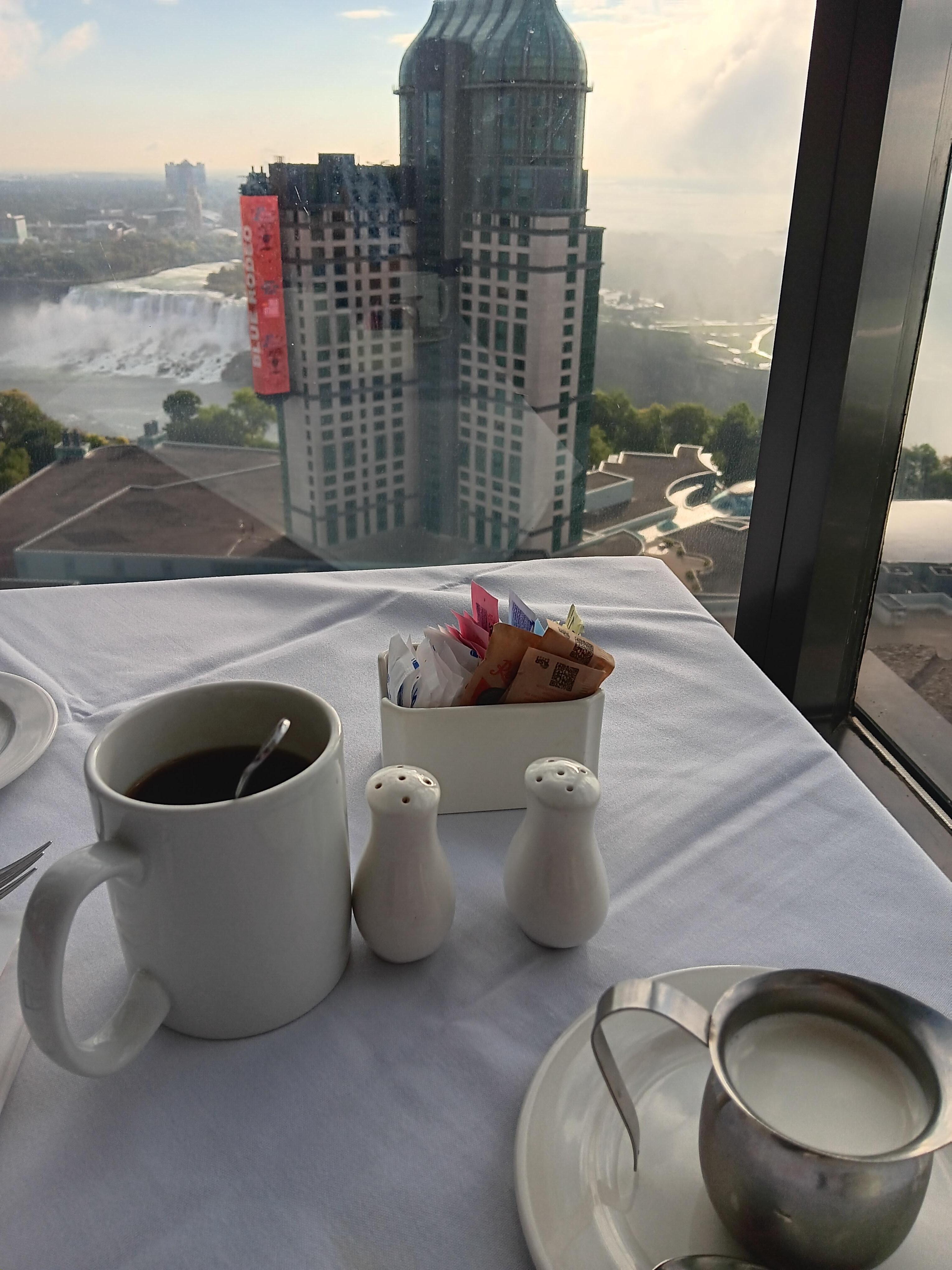 Breakfast at the Watermark 