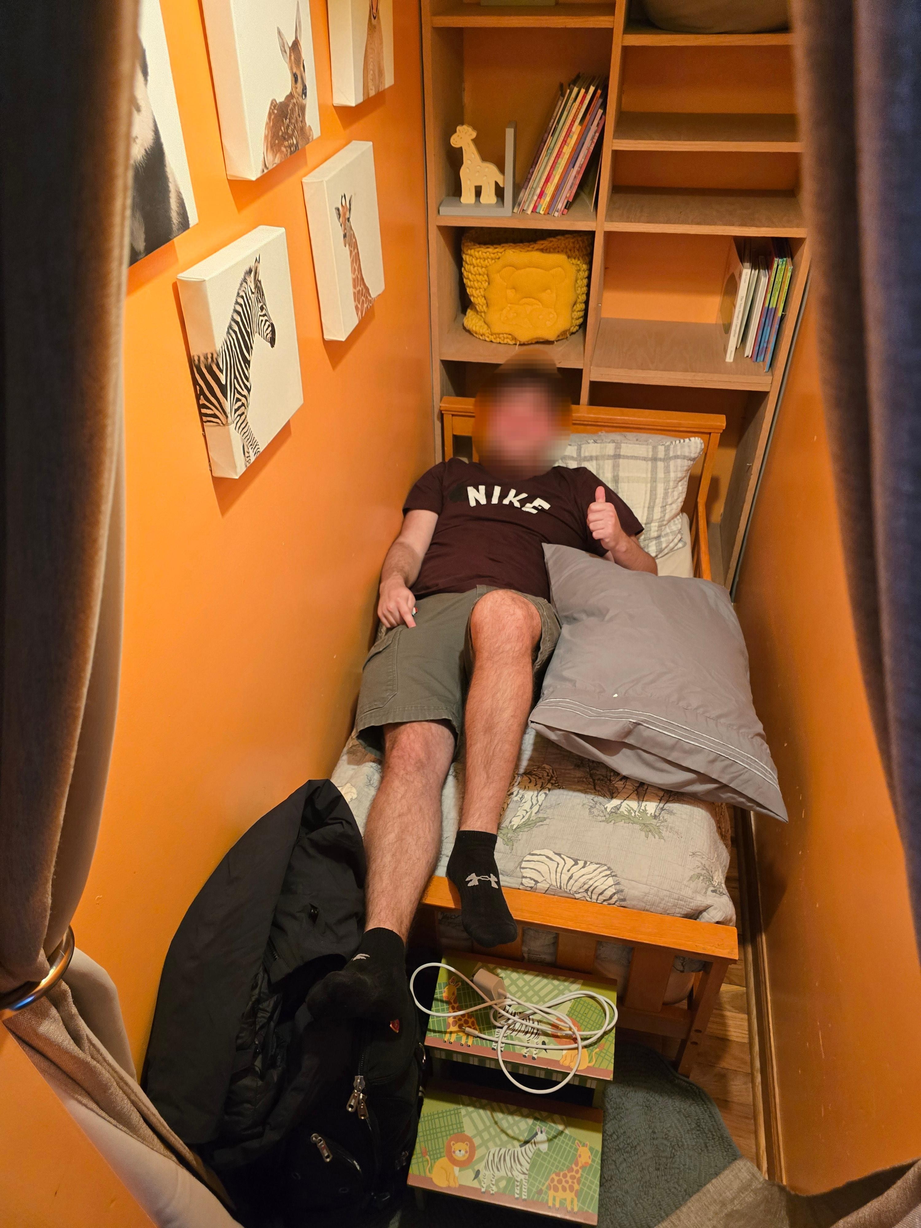 The person pictured is aprox. 5'10"