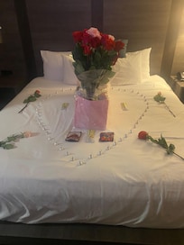It was Mother’s Day when I stayed and it was amazing for me and my fiancé