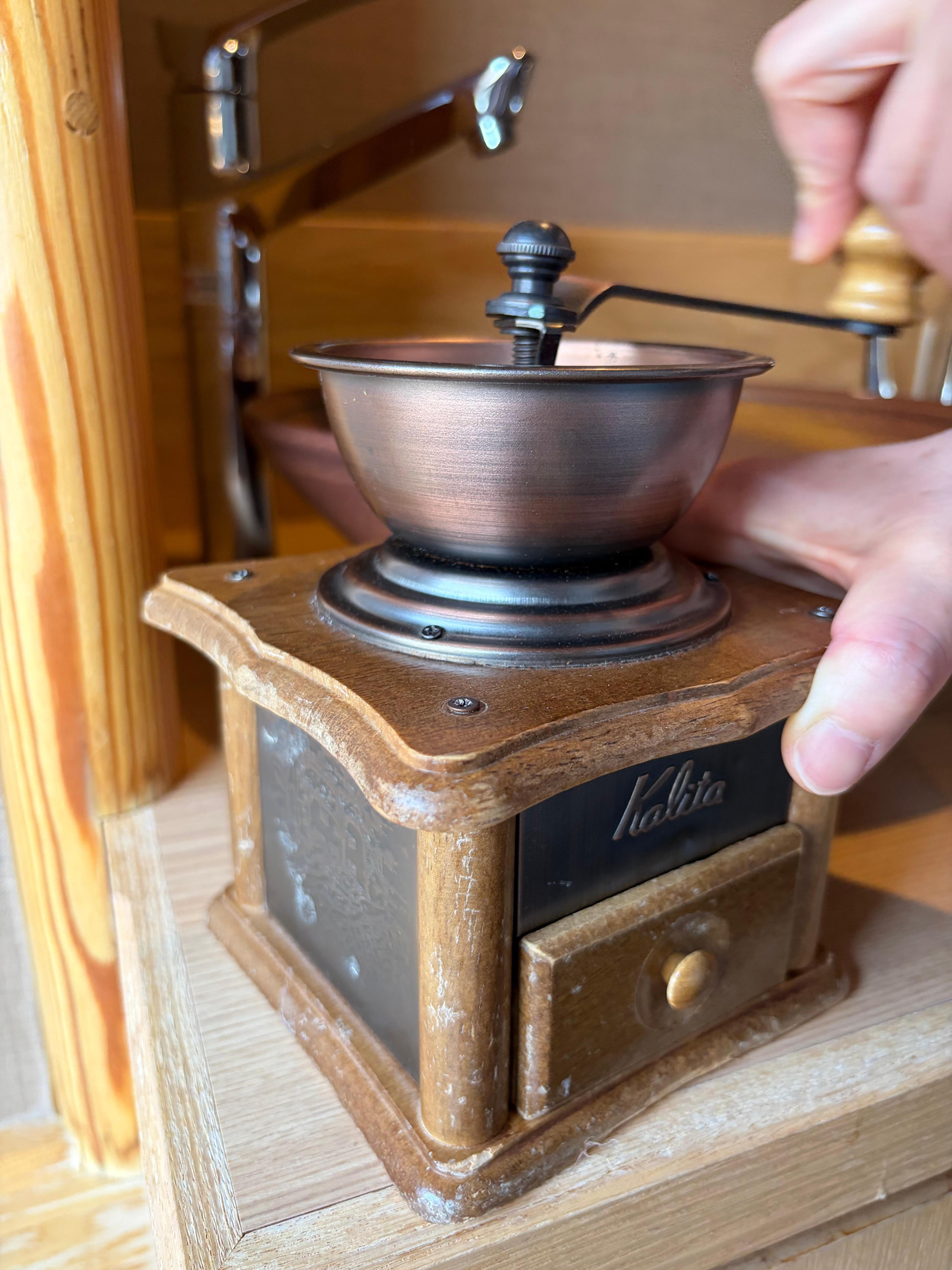 部屋で旨いコーヒーを淹れる