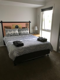 Chambre avec une salle de bain privée