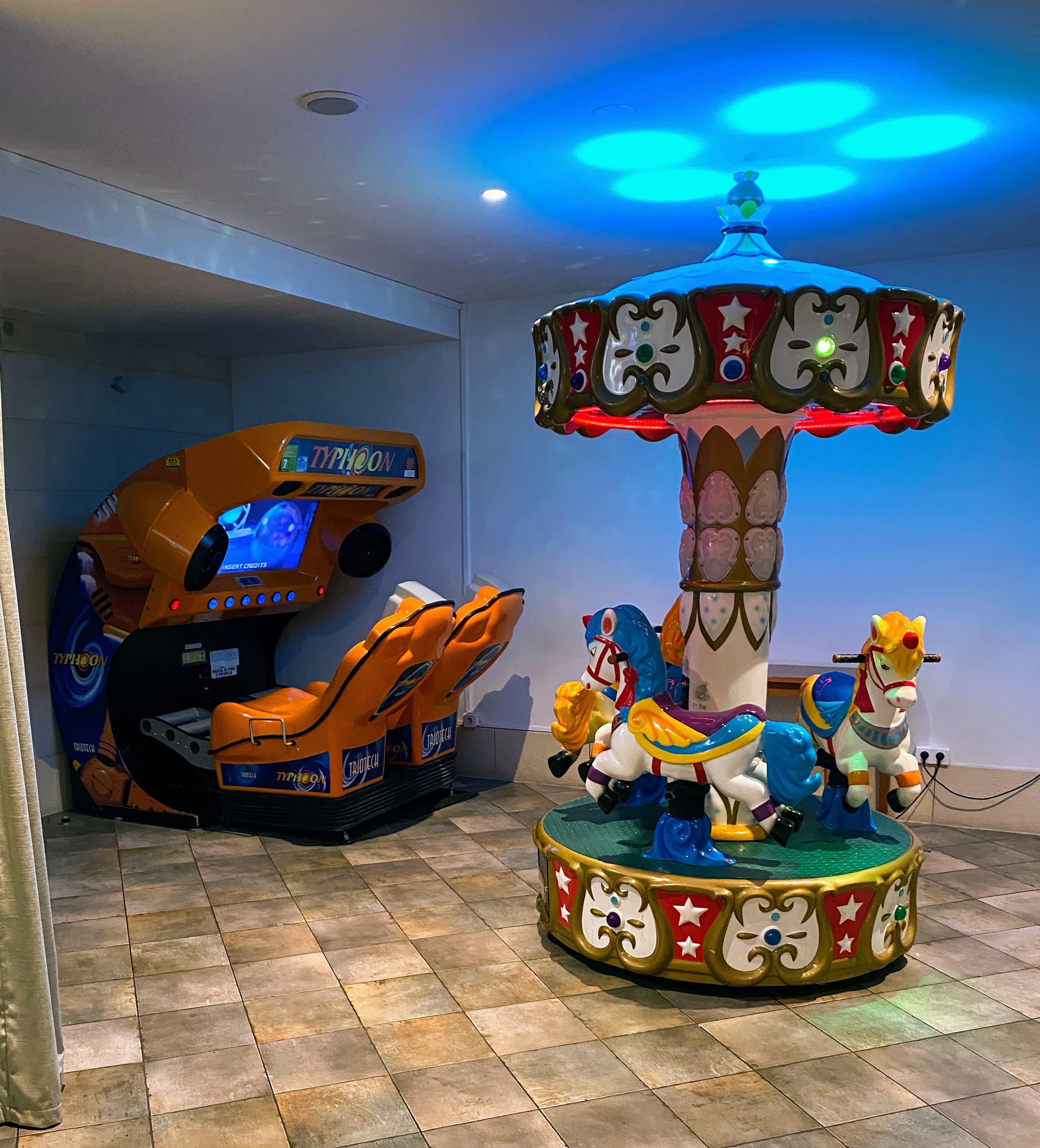 Kid friendly rides near elevator