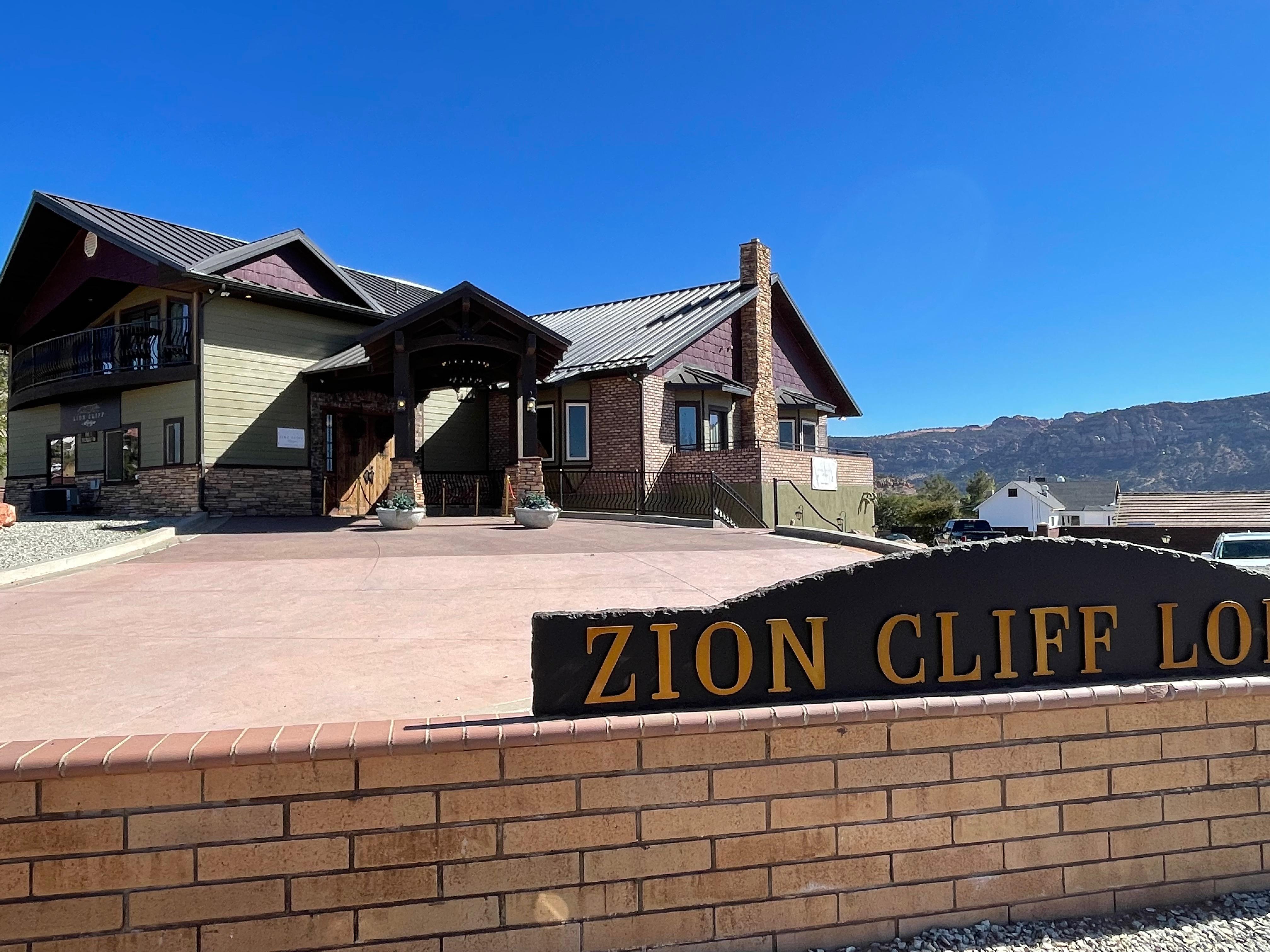 Book Zion Cliff Lodge in Hildale | Hotels.com