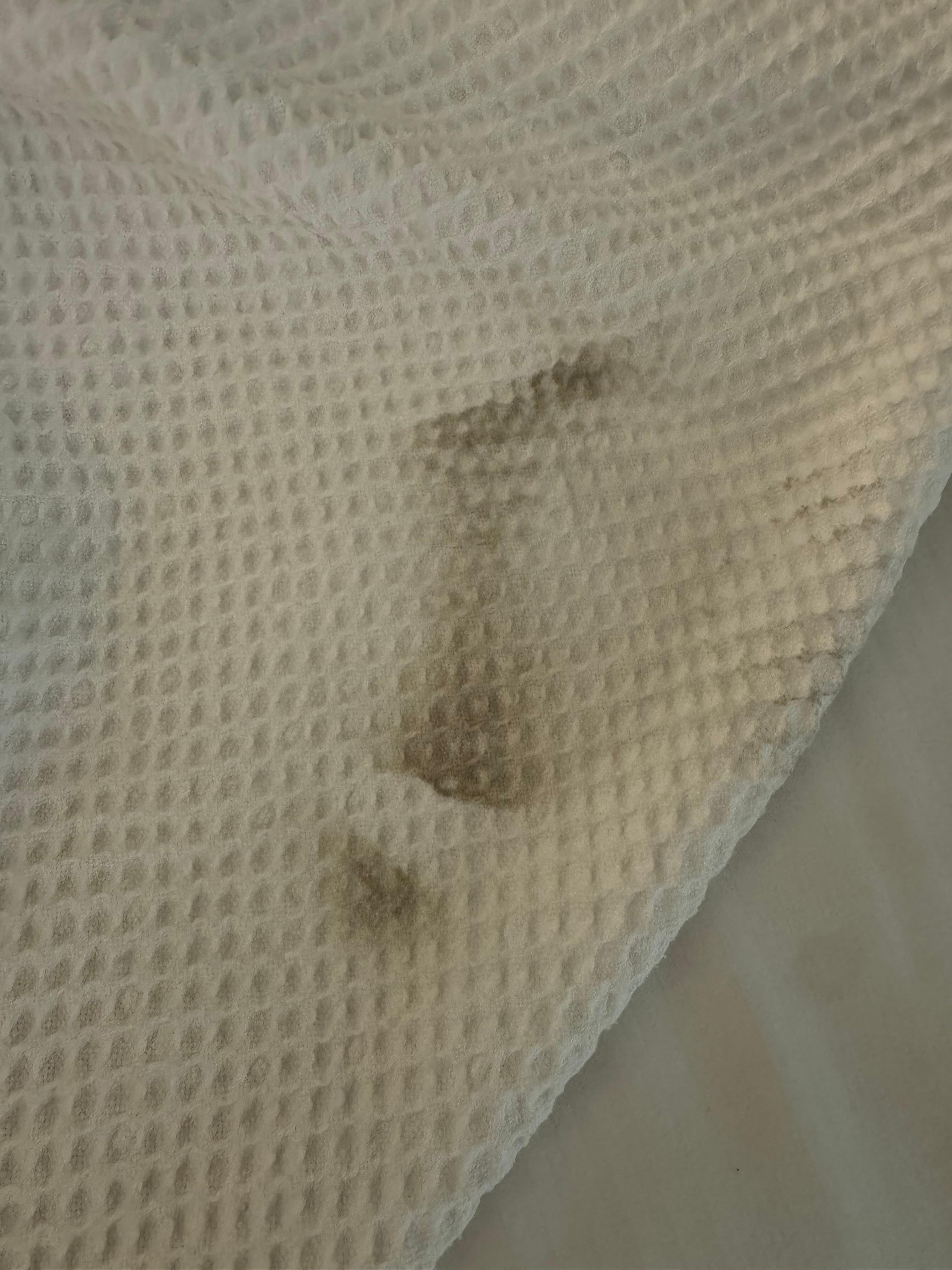 Blanket 2 - dirt marks