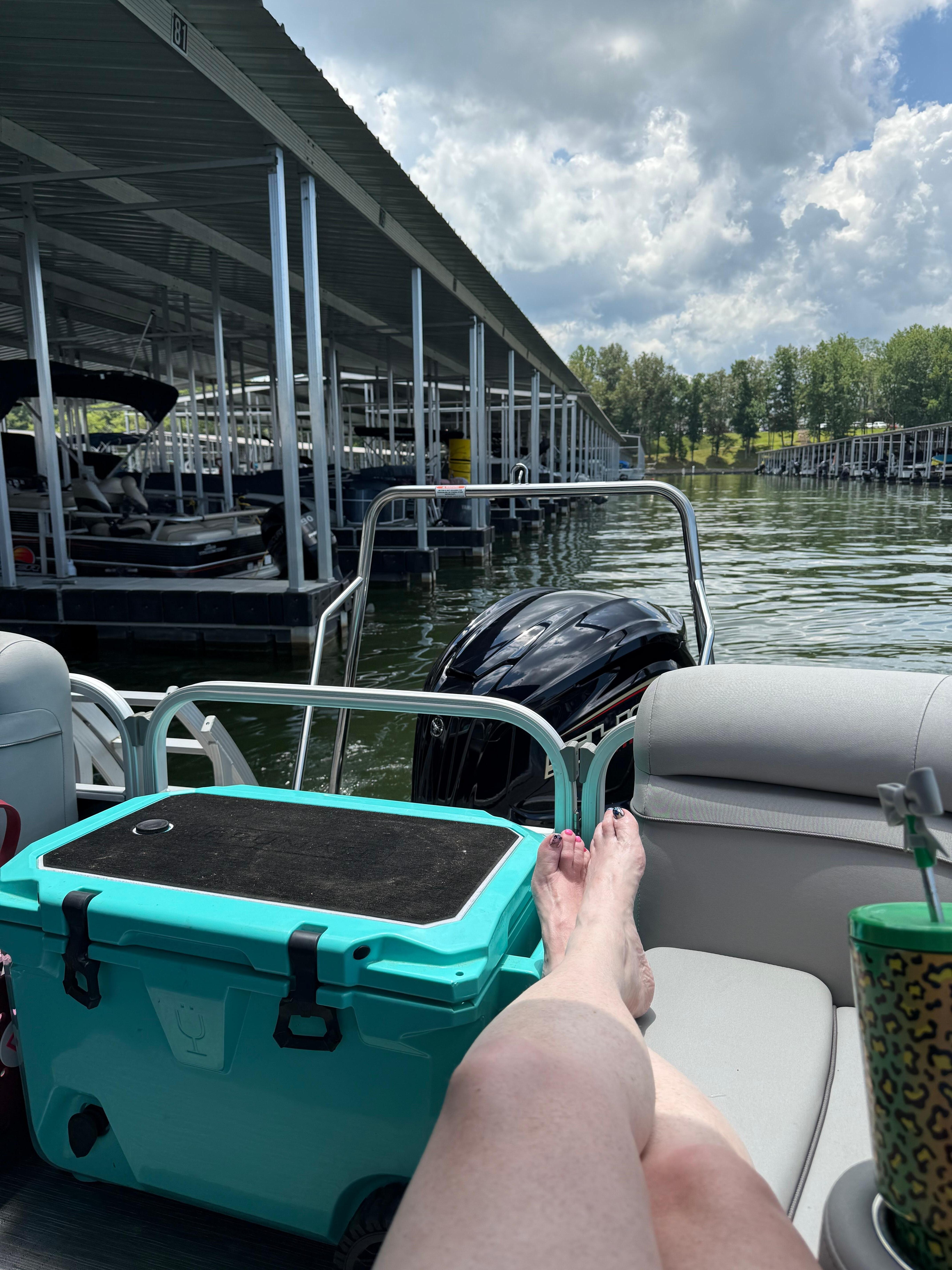 Quick walk to Marina to hop on boat