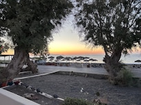 View from the front porch to the beach!