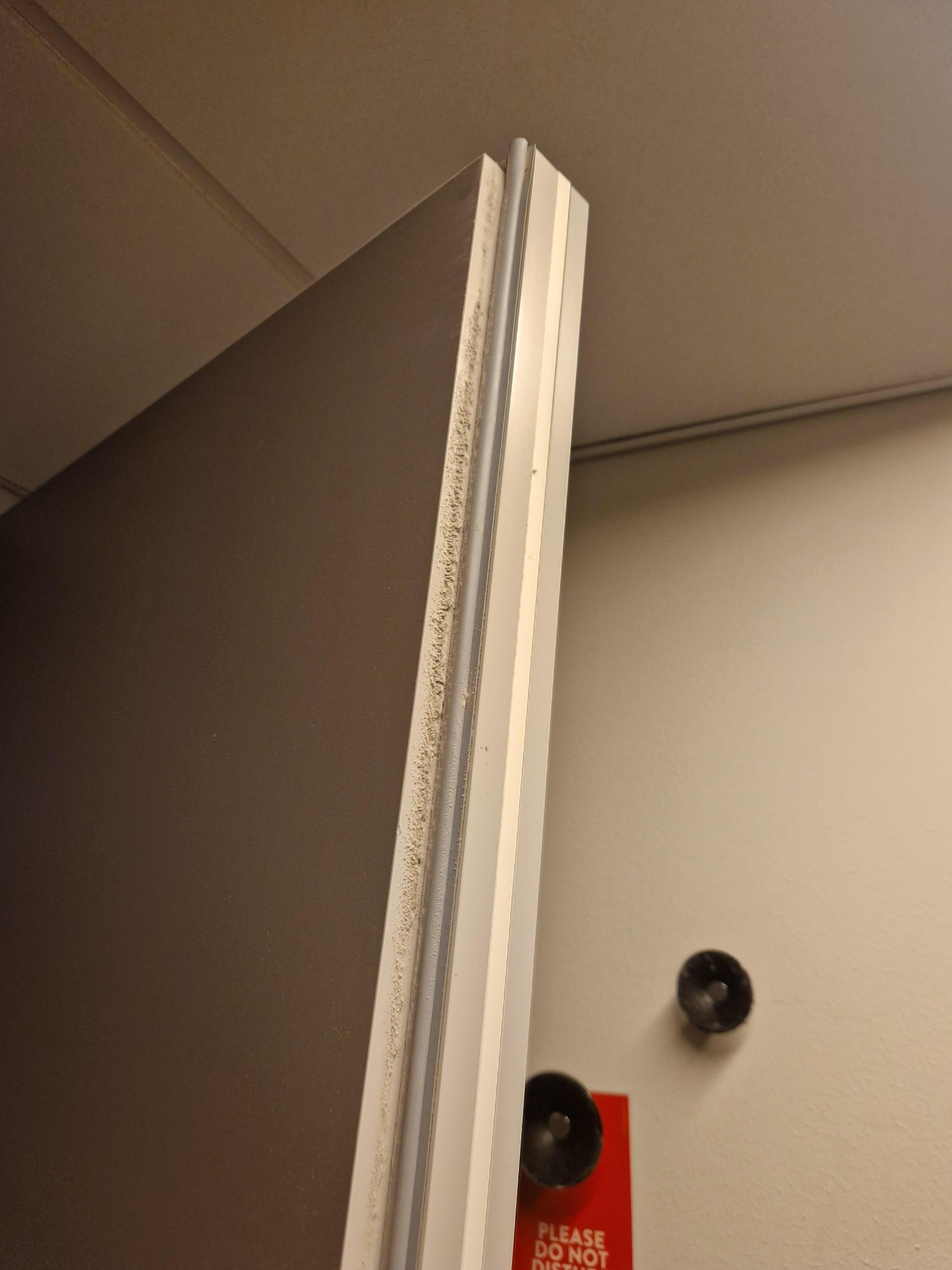 Trengs en vask enkelte steder