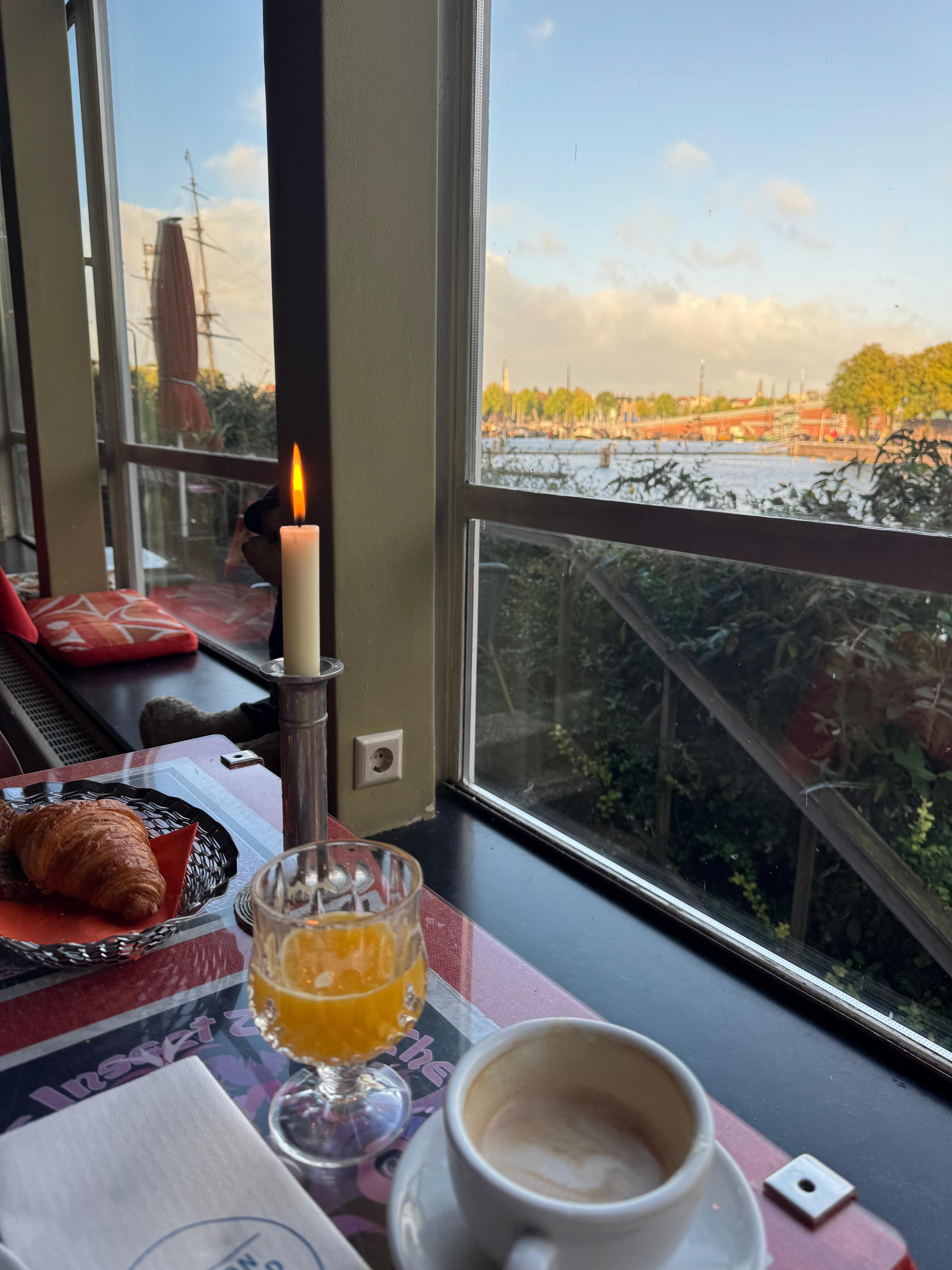 Morgenmad med udsigt:) 