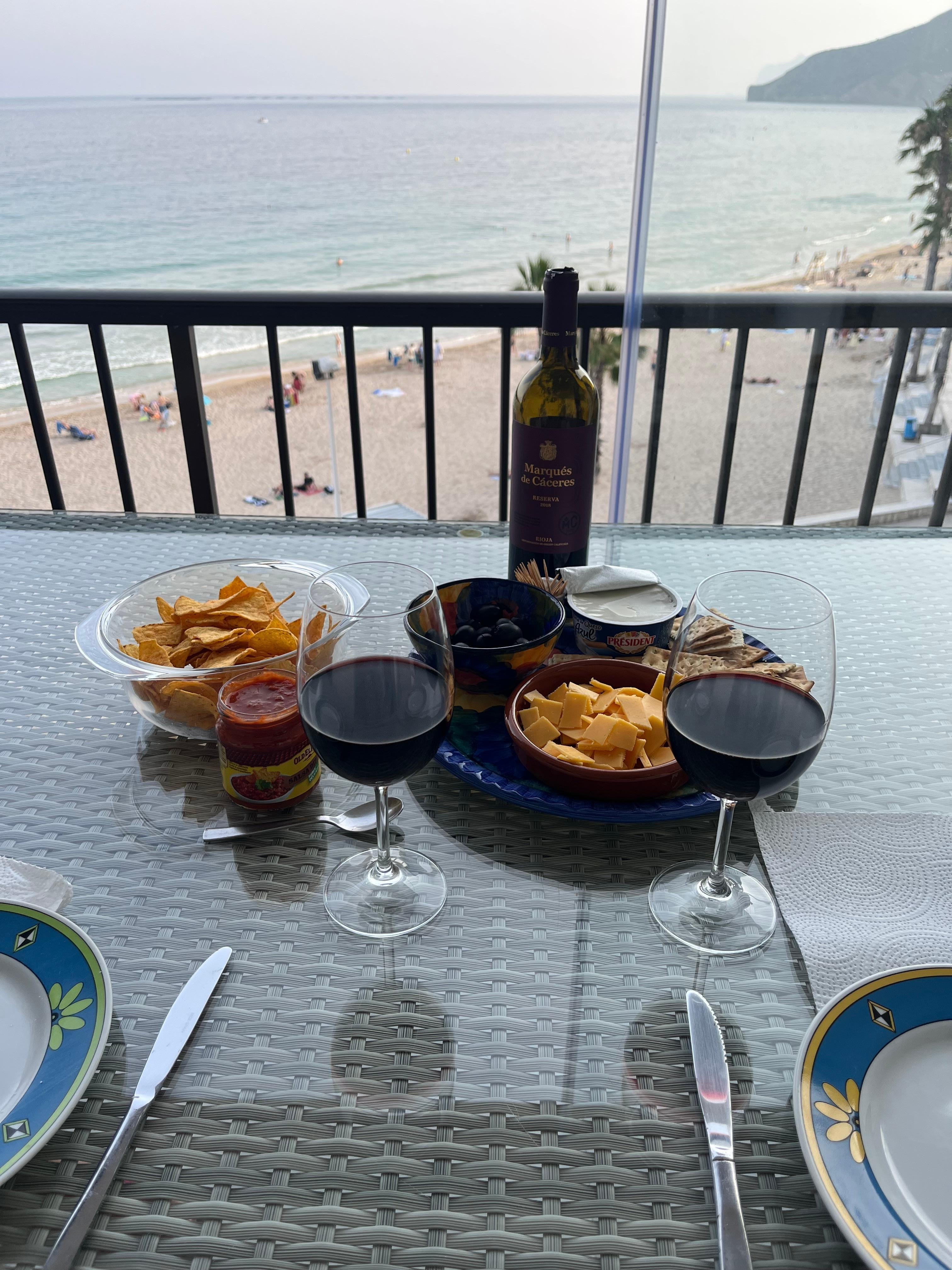 Dinner on the balcony 