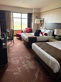 Big comfortable room.