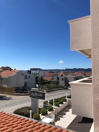 Hotellihuoneen parvekkeen näkymät