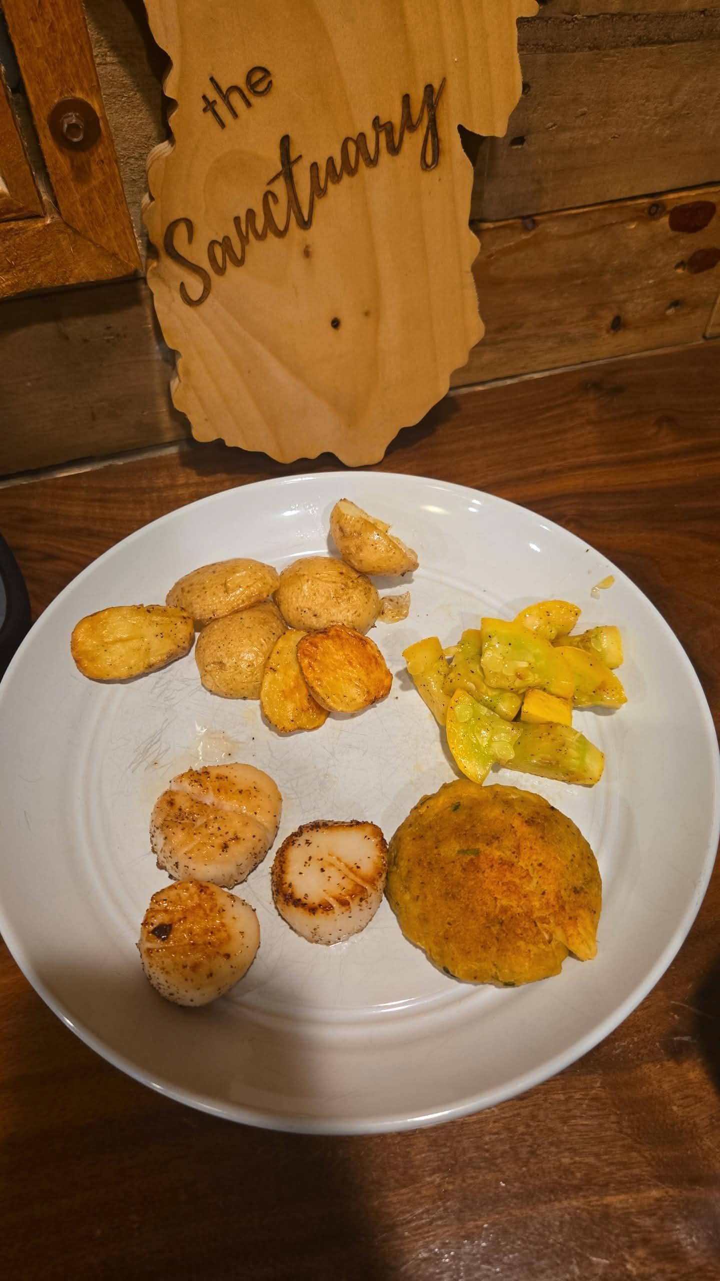 Loved all the little finishing touches that were personalized for the cabin 