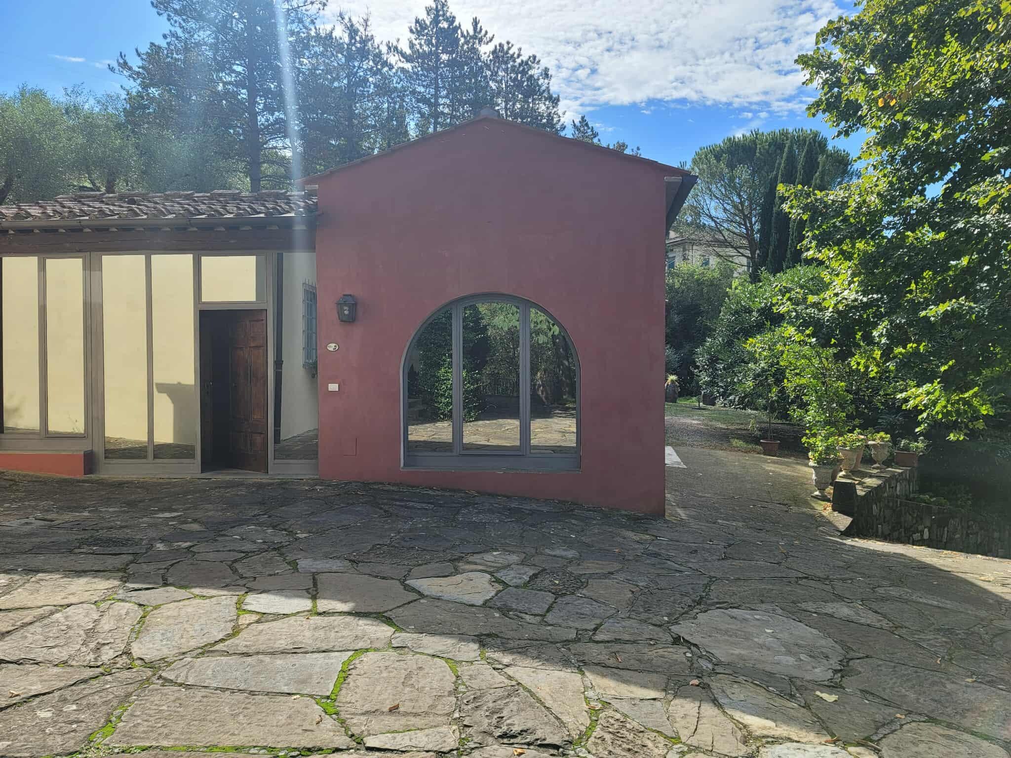 Suite separate from main house