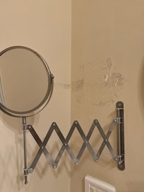 Peinture défraîchie