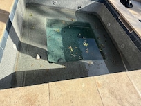 Spa cobdition filthy & non working